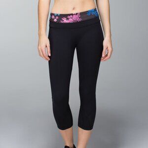 Lululemon Run: Inspire Crop II Black / Petal Pop Multi